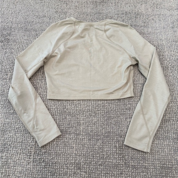 Alphalete Long Sleeve Crop Top - Picture 2 of 3